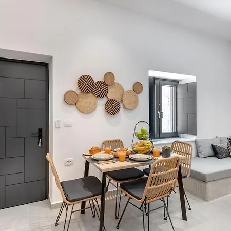 Syrose Apartment Ermoupoli